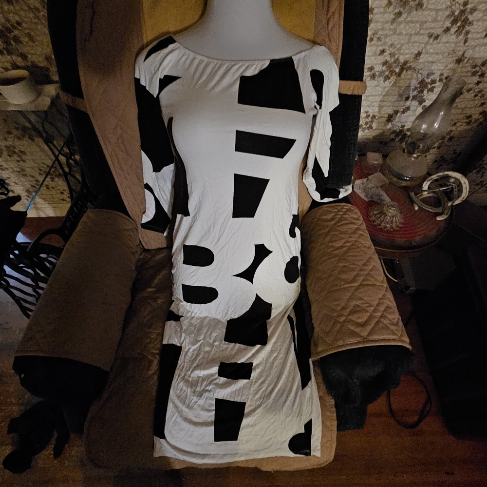 ASOS Women's Alphabet Black & White Midi Bodycon Dress size 8